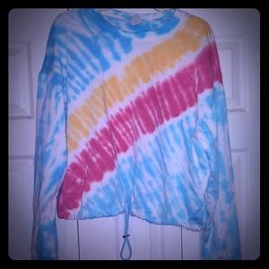 Tie die oversized crop w drawstring